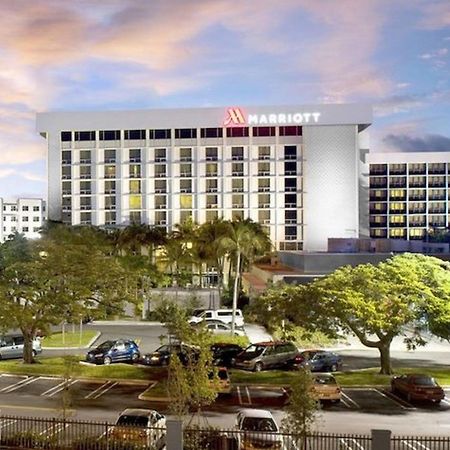 Hotel Courtyard By Marriott Miami Airport Exterior foto