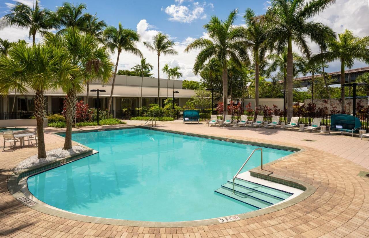 Hotel Courtyard By Marriott Miami Airport Exterior foto